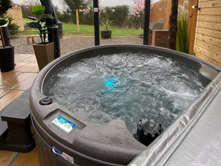 Outdoor Hot Tub