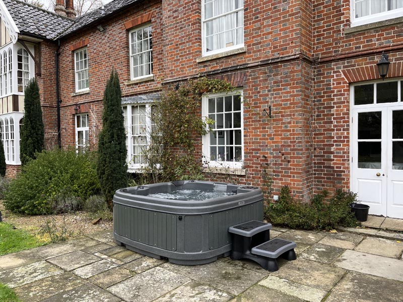 Tub And Spa Hot Tub Hire Norfolk & Suffolk Free Delivery