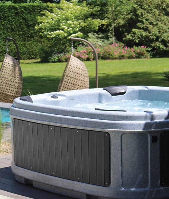 The DuraSpa Plus - Tub And Spa - Free Delivery Norfolk & Suffolk